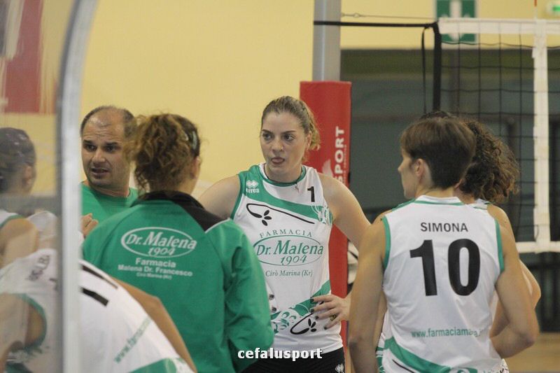 111030 volley 145_tn.jpg